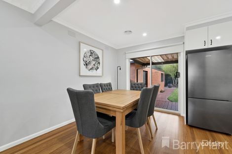 Property photo of 15 Leonard Crescent Bundoora VIC 3083