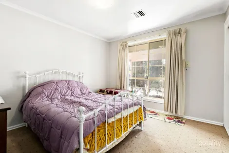 Property photo of 37 Dorset Drive Greenvale VIC 3059