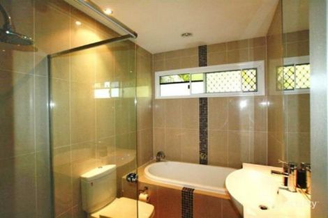 11 Somerset St, Kallangur, QLD 4503