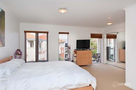 Property photo of 11 Edina Close Port Melbourne VIC 3207