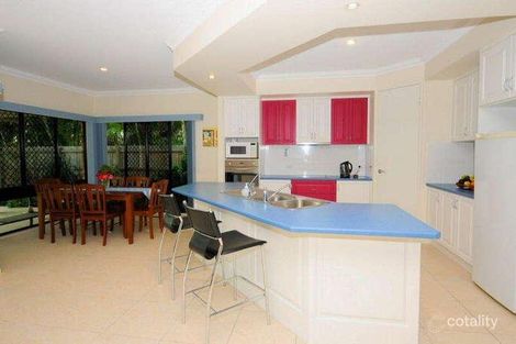 Property photo of 16 Harrison Circuit Urangan QLD 4655