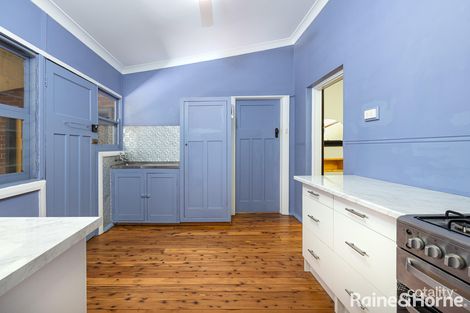 Property photo of 18 Brookong Avenue Wagga Wagga NSW 2650