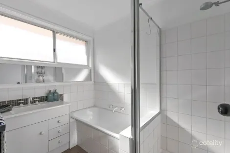 Property photo of 4/42-44 Burdoo Drive Grovedale VIC 3216