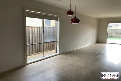 Property photo of 7 Cutleaf Crescent Tarneit VIC 3029