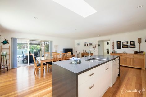 Property photo of 27 Rennie Crescent Tuncurry NSW 2428