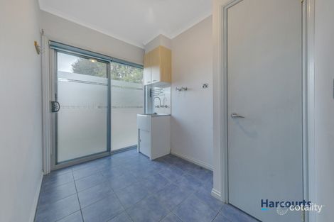 Property photo of 4 Dusky Crescent Tarneit VIC 3029