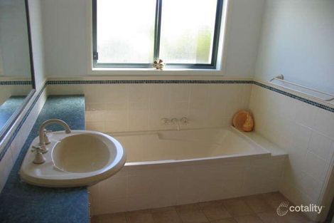 Property photo of 2/17 Beachside Way Yamba NSW 2464