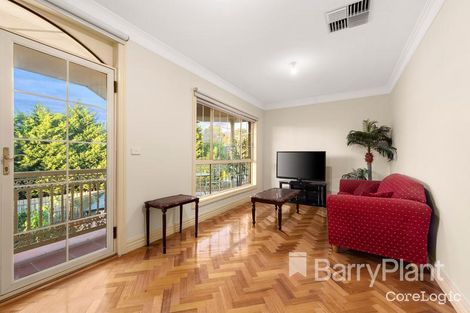 Property photo of 3 River Redgum Place South Morang VIC 3752