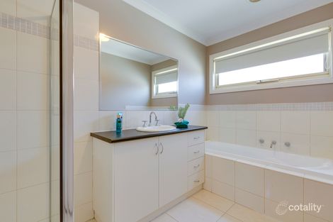 Property photo of 5A Manerlong Walk Sydenham VIC 3037