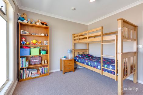Property photo of 5A Manerlong Walk Sydenham VIC 3037