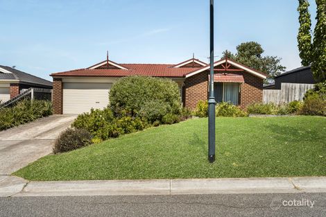 Property photo of 11 Torre Road Pakenham VIC 3810