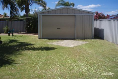 Property photo of 25 La Rochelle Ramble Port Kennedy WA 6172