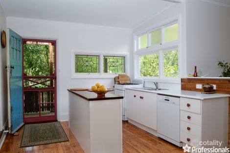 Property photo of 2 La La Avenue Warburton VIC 3799