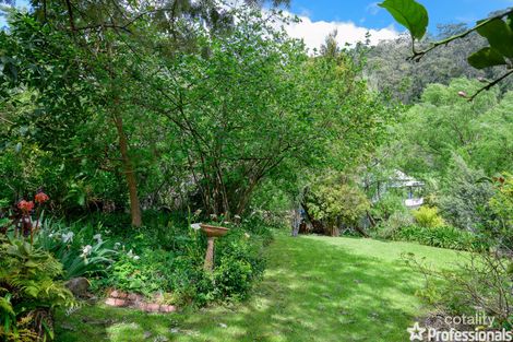 Property photo of 2 La La Avenue Warburton VIC 3799