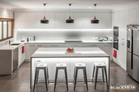 Property photo of 32 Charteris Crescent Chifley ACT 2606