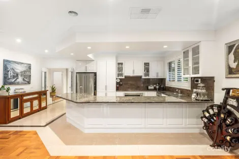 Property photo of 6 Niblick Circuit Sandhurst VIC 3977