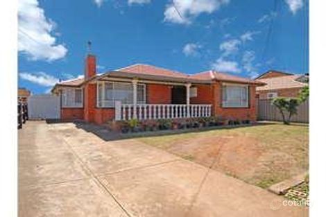 Property photo of 71 Avondale Avenue St Albans VIC 3021