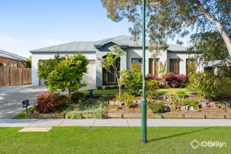24 Ganaway Dr, Berwick, VIC 3806