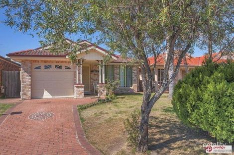 32 Kinchega Ct, Wattle Grove, NSW 2173
