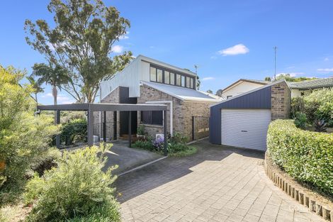 Property photo of 16 Athel Tree Crescent Bradbury NSW 2560