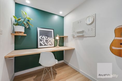 Property photo of 22 Alison Place Attwood VIC 3049