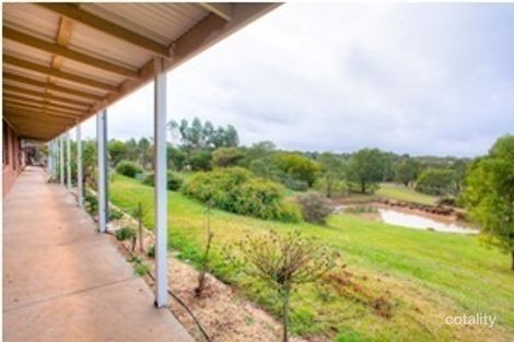 Property photo of 24 Crystal Court Ross Creek VIC 3351