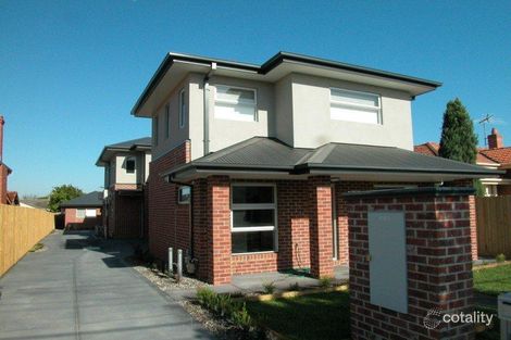 17 Compton St, Reservoir, VIC 3073