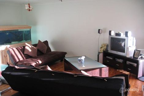 Property photo of 13 Pelargonium Crescent Macquarie Fields NSW 2564