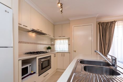 Property photo of 30 Astrolabe Way Swan View WA 6056