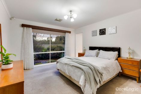 Property photo of 2 Quail Place Langwarrin VIC 3910