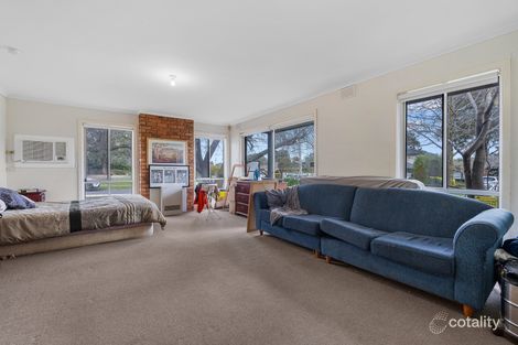 Property photo of 1 Ambrie Avenue Ringwood VIC 3134