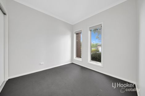 Property photo of 16 Ravenwoods Way Craigieburn VIC 3064