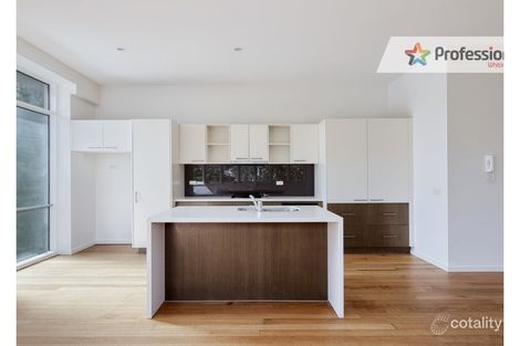 Property photo of 1/7 Beach Avenue Elwood VIC 3184