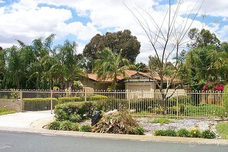 4 Lenna Ct, Karawara, WA 6152