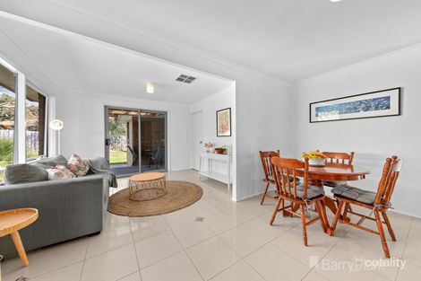 Property photo of 16 Darling Way Narre Warren VIC 3805