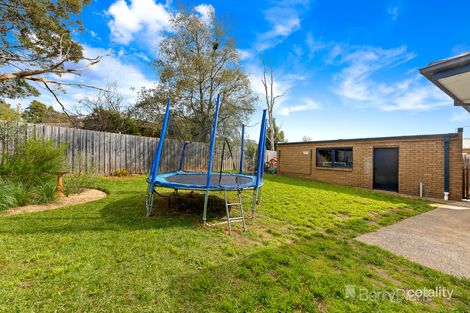 Property photo of 16 Darling Way Narre Warren VIC 3805