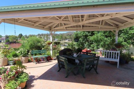 Property photo of 8 Leslie Parade Stanthorpe QLD 4380