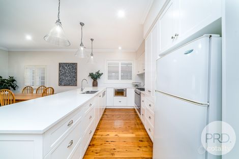 Property photo of 40 Brookong Avenue Wagga Wagga NSW 2650