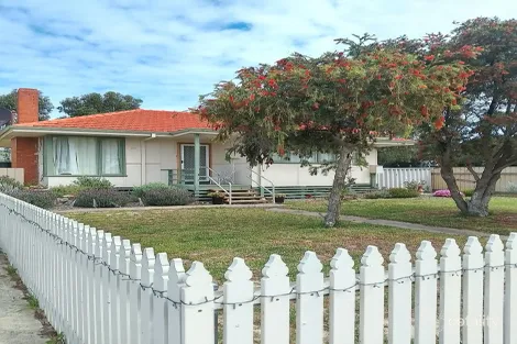26 Dixon St, Nulsen, WA 6450