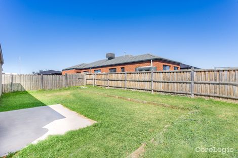 Property photo of 18 Goolwa Road Point Cook VIC 3030