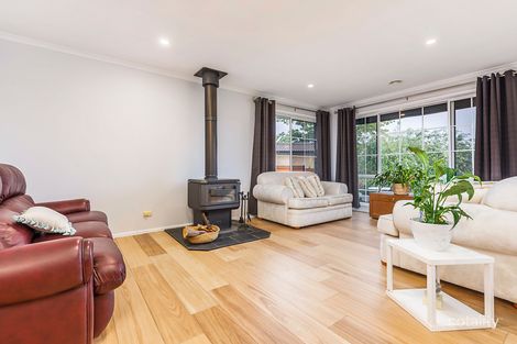 Property photo of 10 Angwin Place Theodore ACT 2905