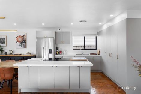 Property photo of 2 Windara Close Niagara Park NSW 2250
