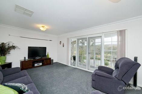 Property photo of 4 Johnson Place Karabar NSW 2620