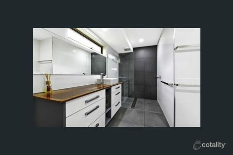 Property photo of 7 Jacaranda Avenue Hollywell QLD 4216