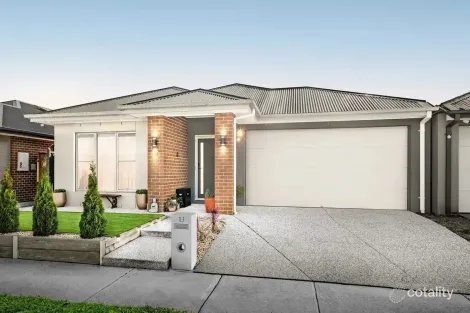 13 Balboa Rd, Clyde North, VIC 3978