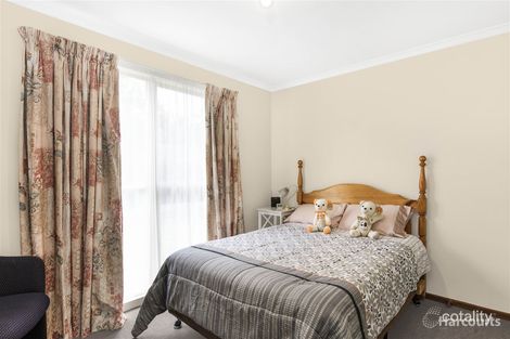 Property photo of 3 Elda Court Cranbourne North VIC 3977