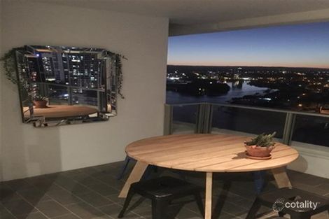Property photo of 2004/4 Wahroonga Place Surfers Paradise QLD 4217