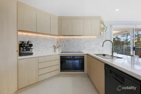 Property photo of 4 Sugarglider Lane Mudgeeraba QLD 4213