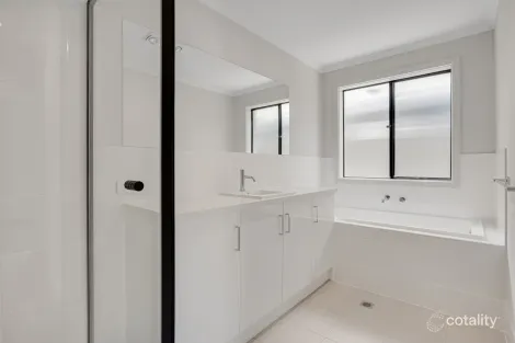 Property photo of 17 Pegasus Court Mount Barker SA 5251