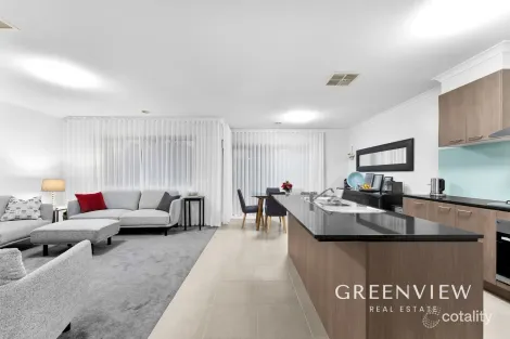 Property photo of 7 Gladiolus Circuit Cranbourne North VIC 3977